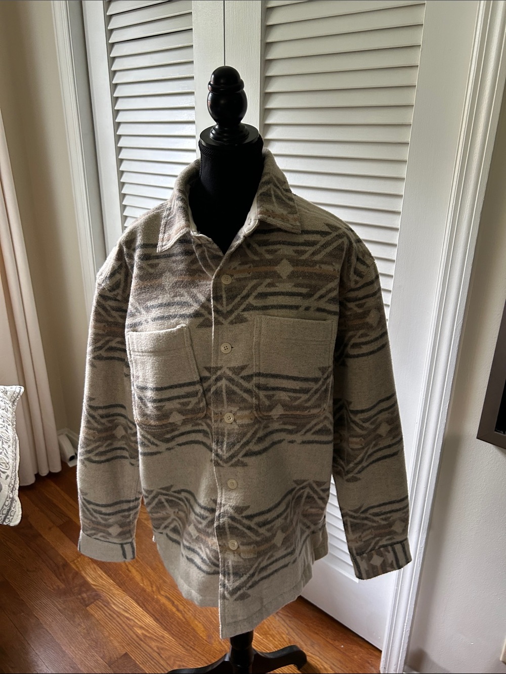 American Eagle Outfitters Beige Patterned Shirt Jacket